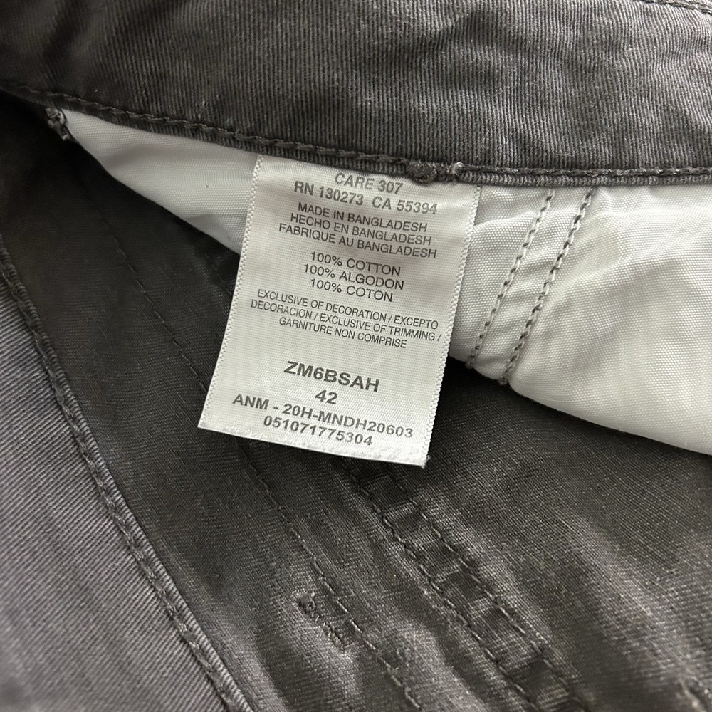 Wrangler Authentics Cargo Shorts Men's‎ Size 42 Olive Gorpcore Camping Workwear - Picture 5 of 6